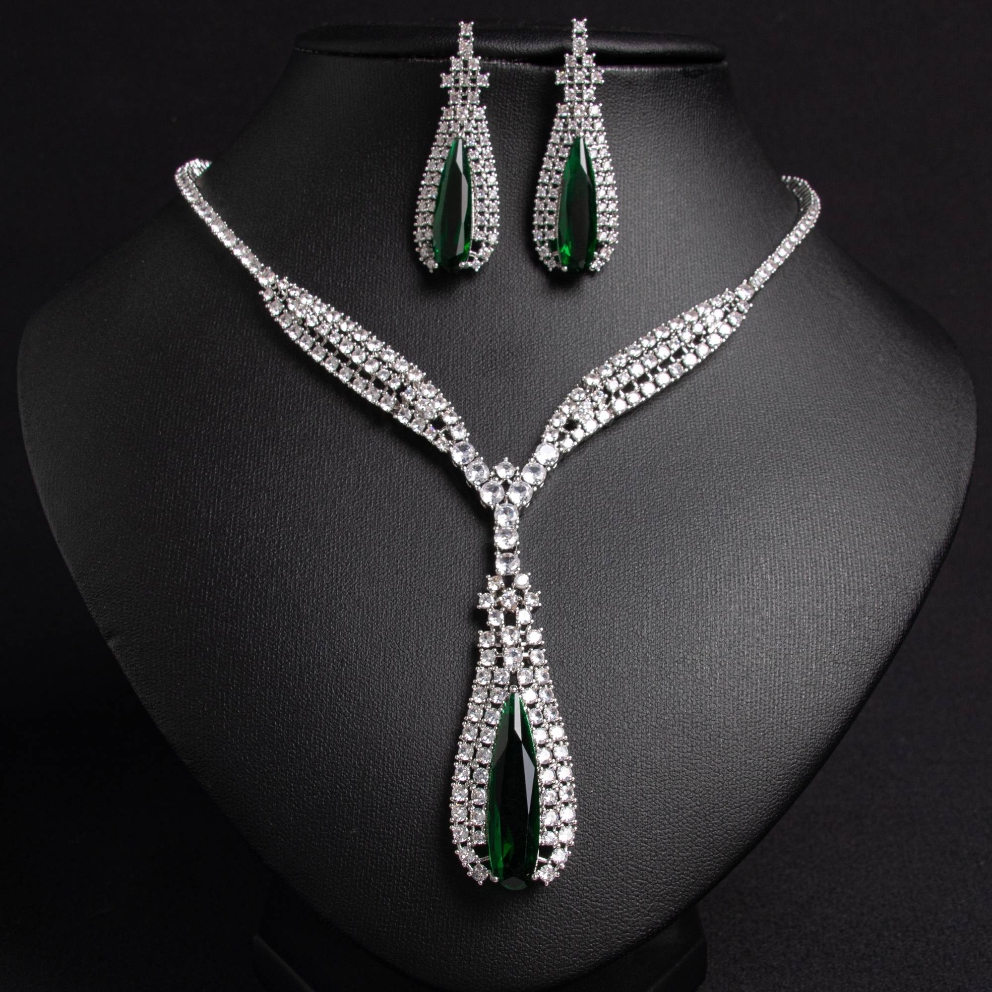 Elegant 18k Gold Plated Pavé Teardrop Y-Drop Bridal Jewelry Set | Lonceen