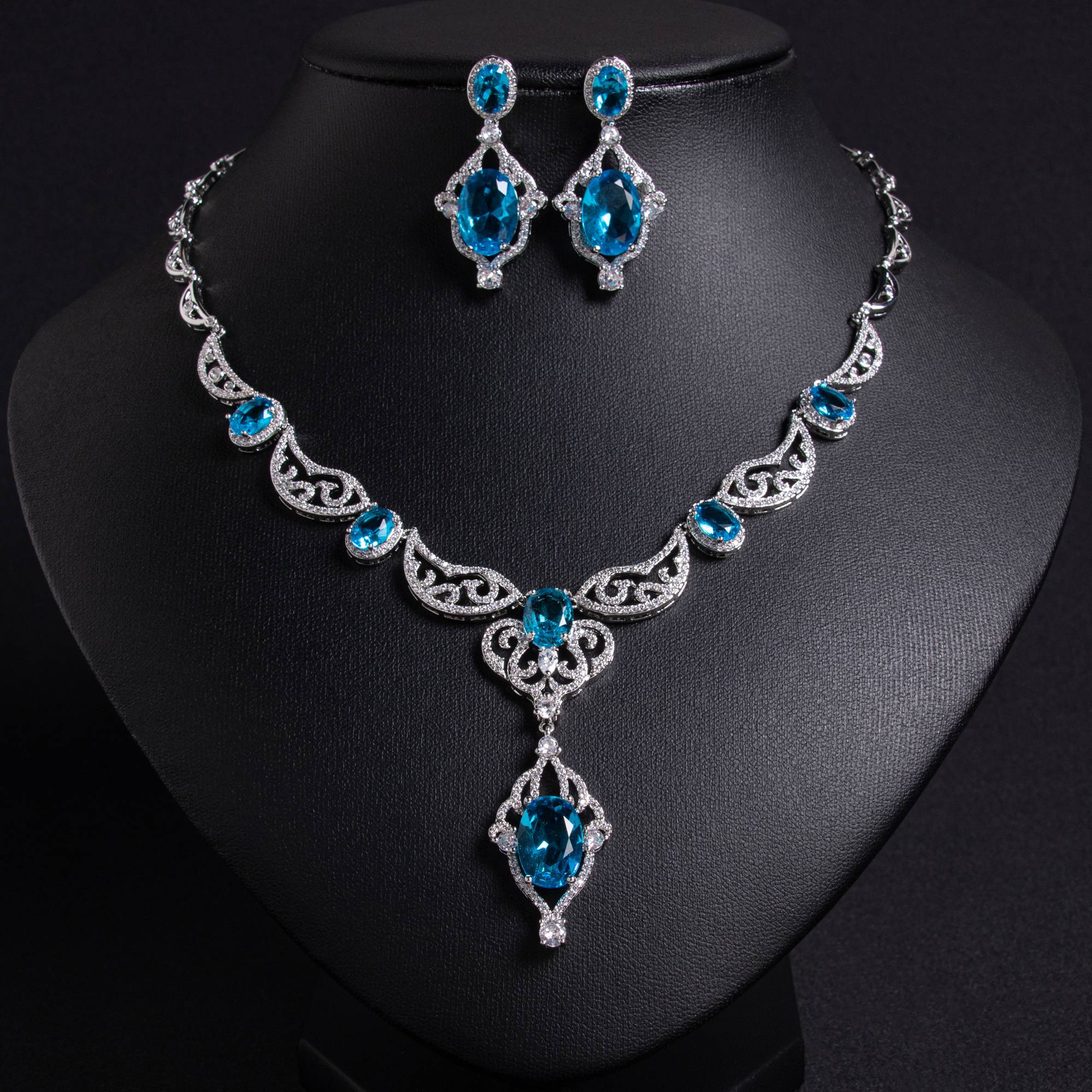 Elegant 18k Gold Plated Filigree Gem Necklace Set for Brides