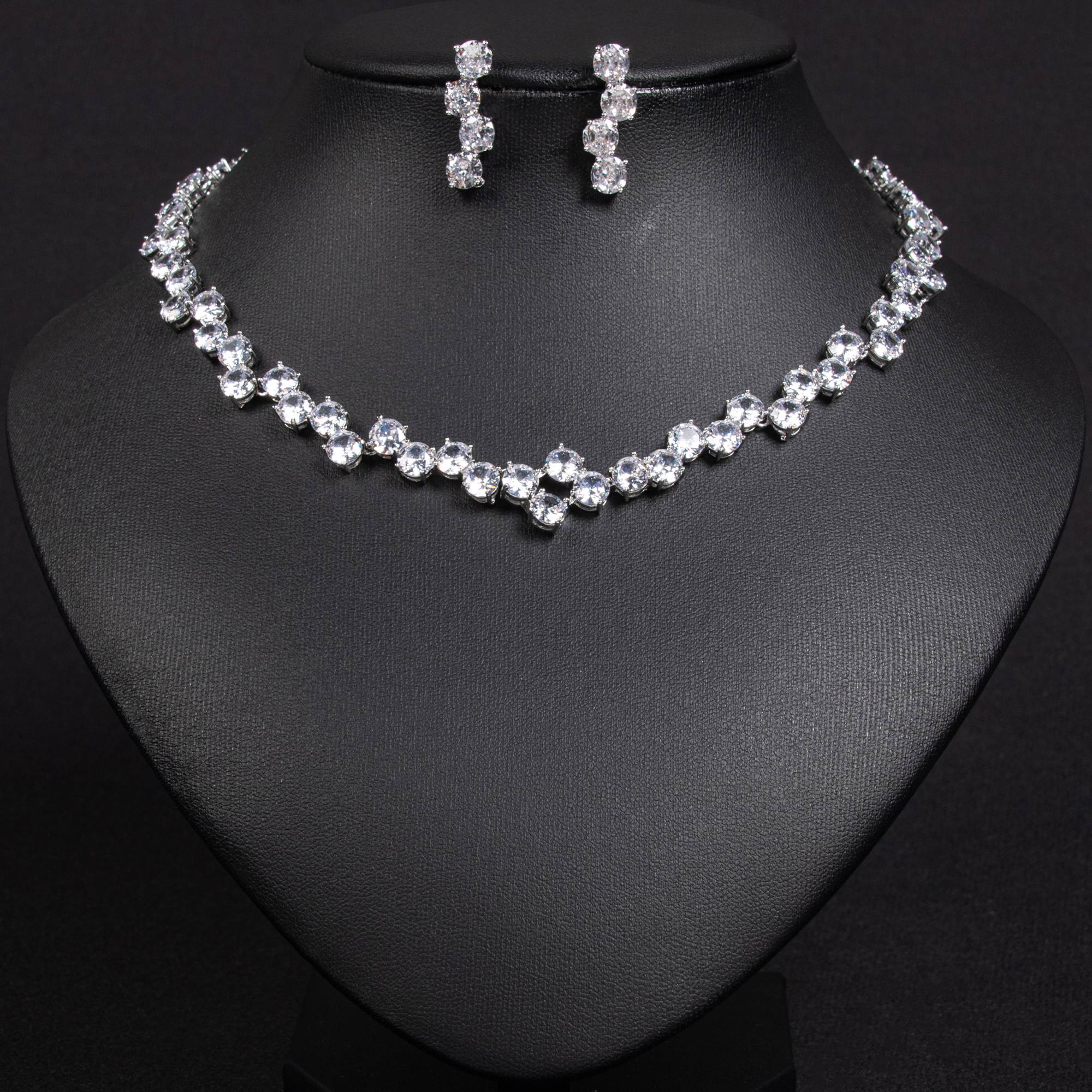 Elegant 18k Gold Plated Crystal Cluster Bridal Jewelry Set