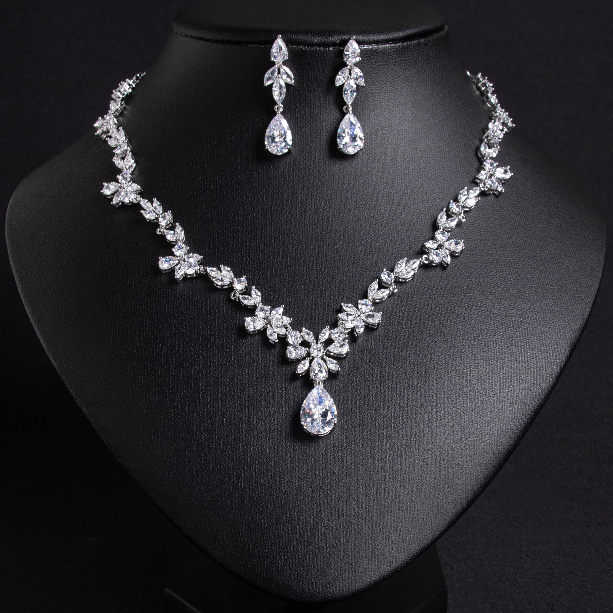 Lonceen 18k Gold Plated Floral Large Teardrop Y Drop Bridal Jewelry Set