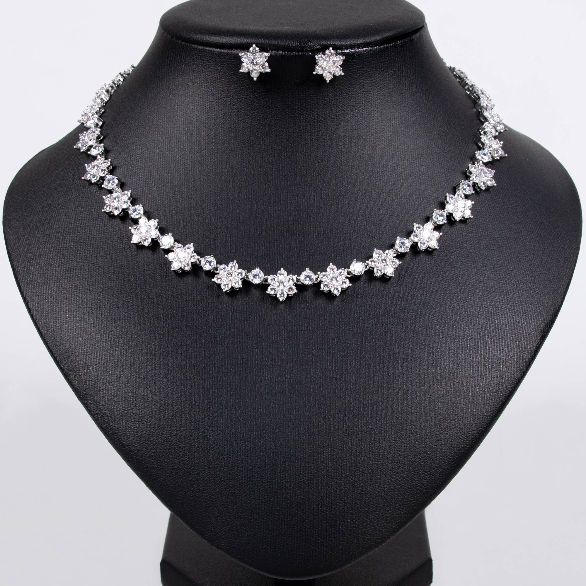 Bridal 18k Gold Plated Brass Snowflake Crystal Collar Jewelry Set