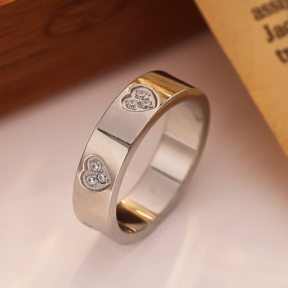 High-quality 18k gold-plated and silver-plated women's accessories, clover zircon couple stainless steel fashion jewelry rings