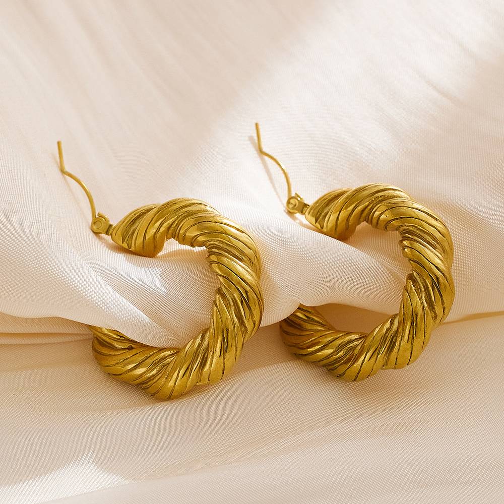 Electroplated twist design 18k gold-plated women's custom gold fashion jewelry shiny stainless steel earrings