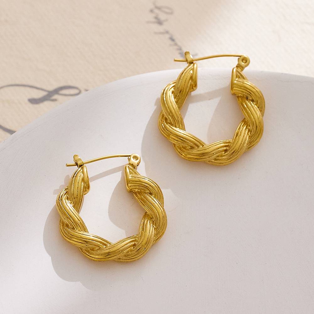 Electroplating wholesale 18k gold-plated women's custom gold fashion jewelry, shiny stainless steel earrings