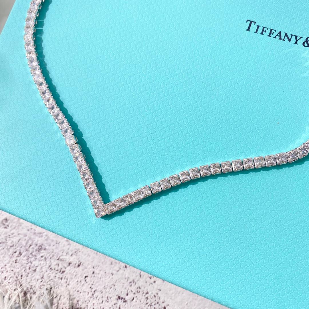 Lonceen 45cm Baguette Zircon V-Neck Necklace (Silver/Gold Plated)