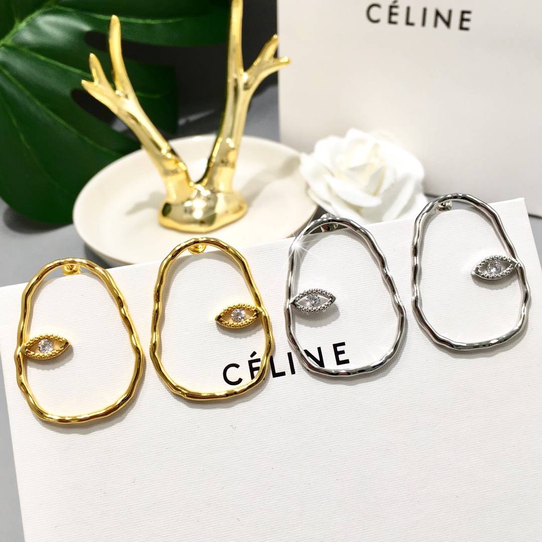 Lonceen Artistic Face-Shaped Openwork Stud Earrings