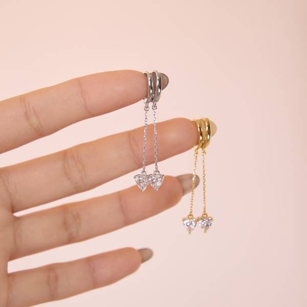 Boucles d'oreilles double cœur en argent S925 plaqué or 18 carats et zircon.