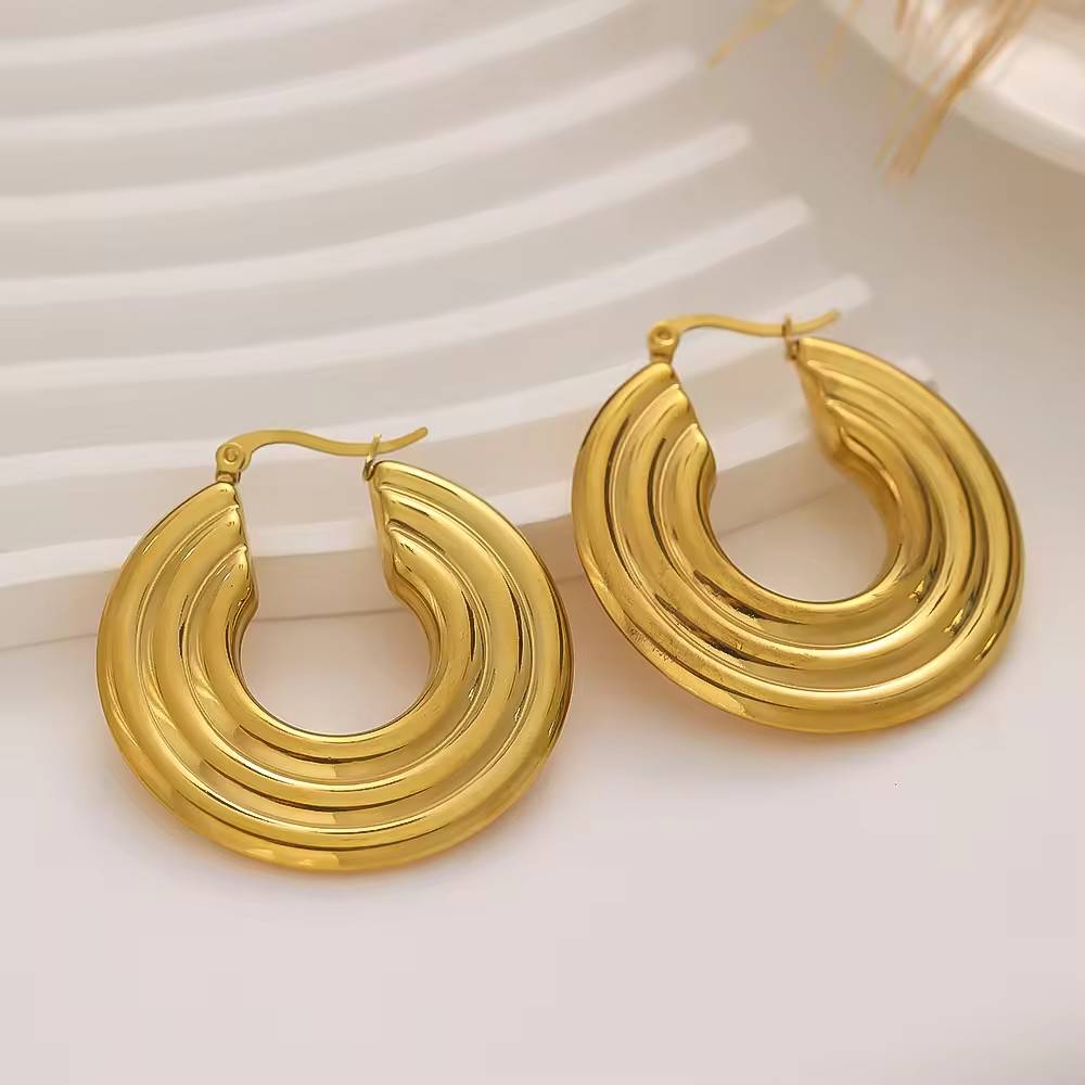 Anti-allergic, thick open-loop stainless steel large 18k gold-plated color-changing accessories, women's fashion jewelry earrings