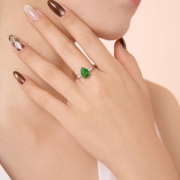 Bague Lonceen en argent 925 avec zircon vert ovale pour femme