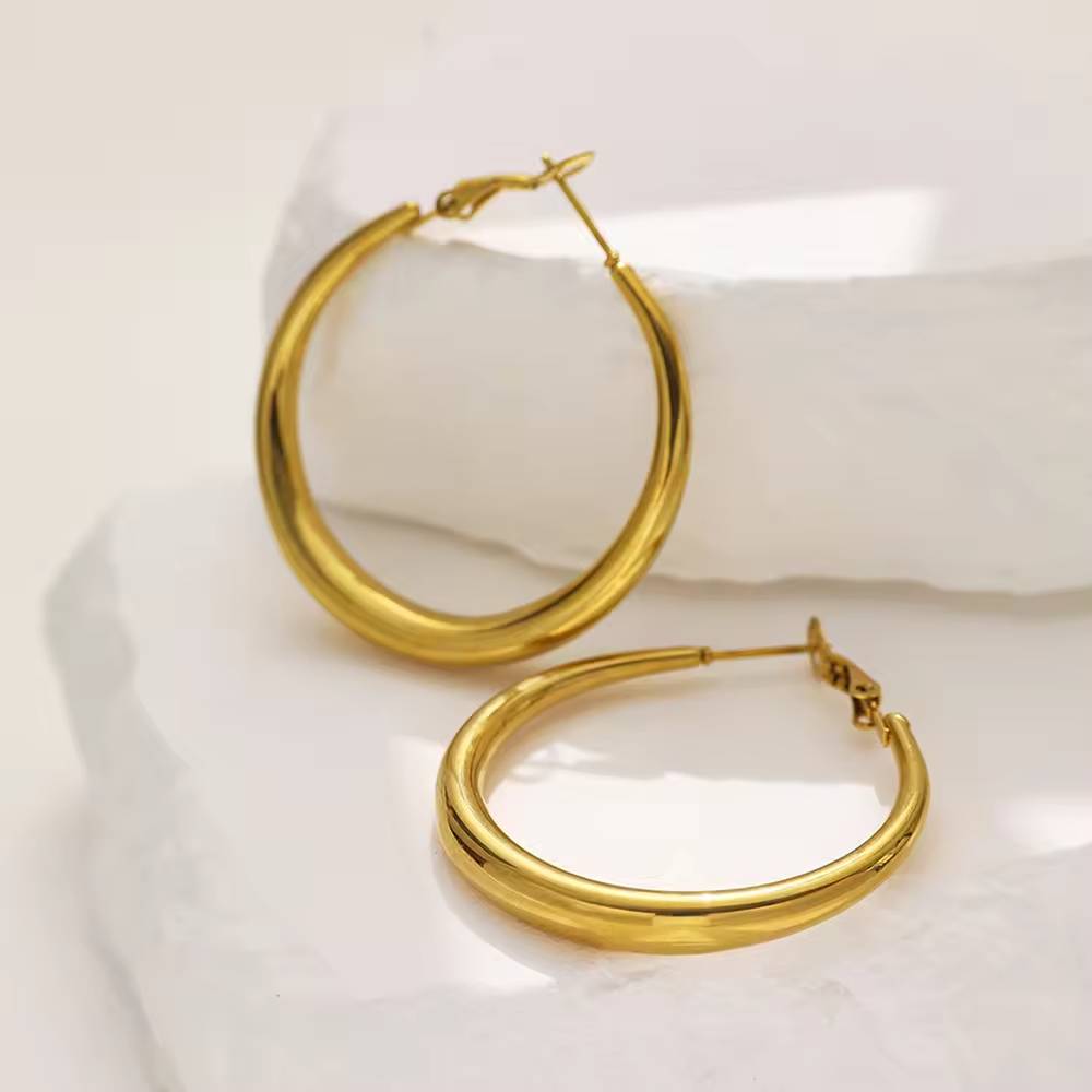 Anti-allergic charming thick large hoop 18k gold-plated stainless steel women's stud earrings, shiny and fashionable jewelry earrings