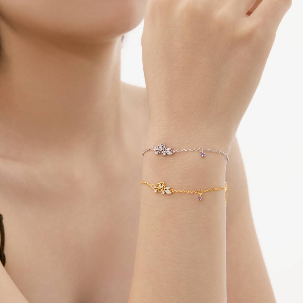 Butterfly-Inspired Silver Bracelet with Sparkling Moissanite