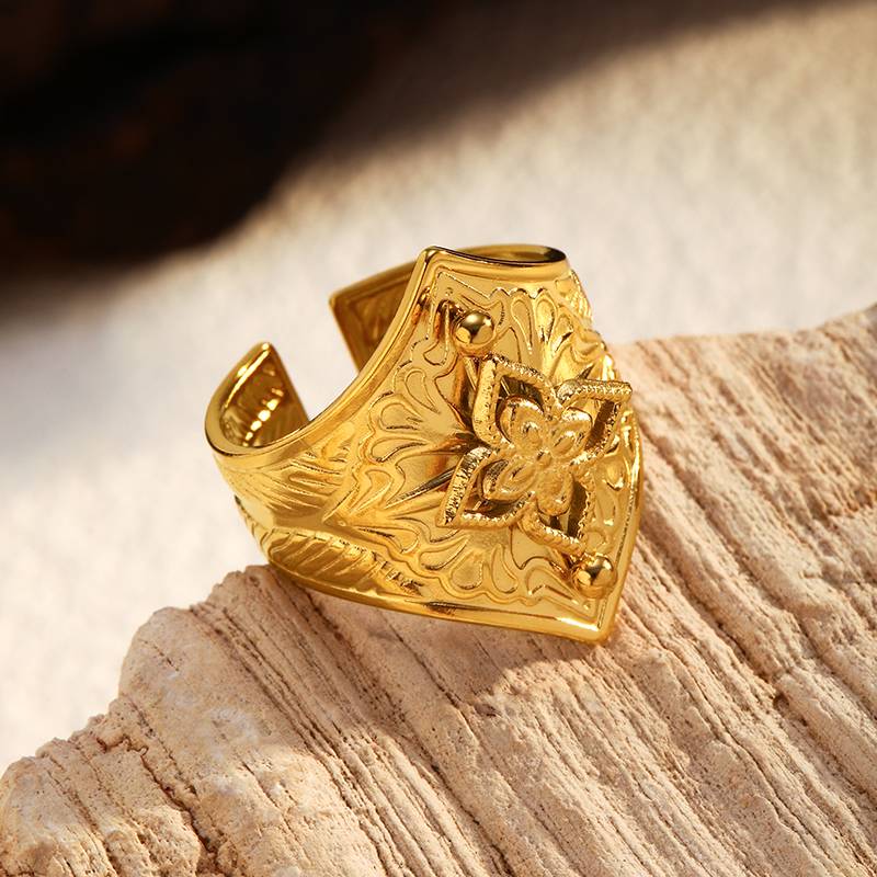 Luxury Style Stainless Steel Statement Ring by Lonceen