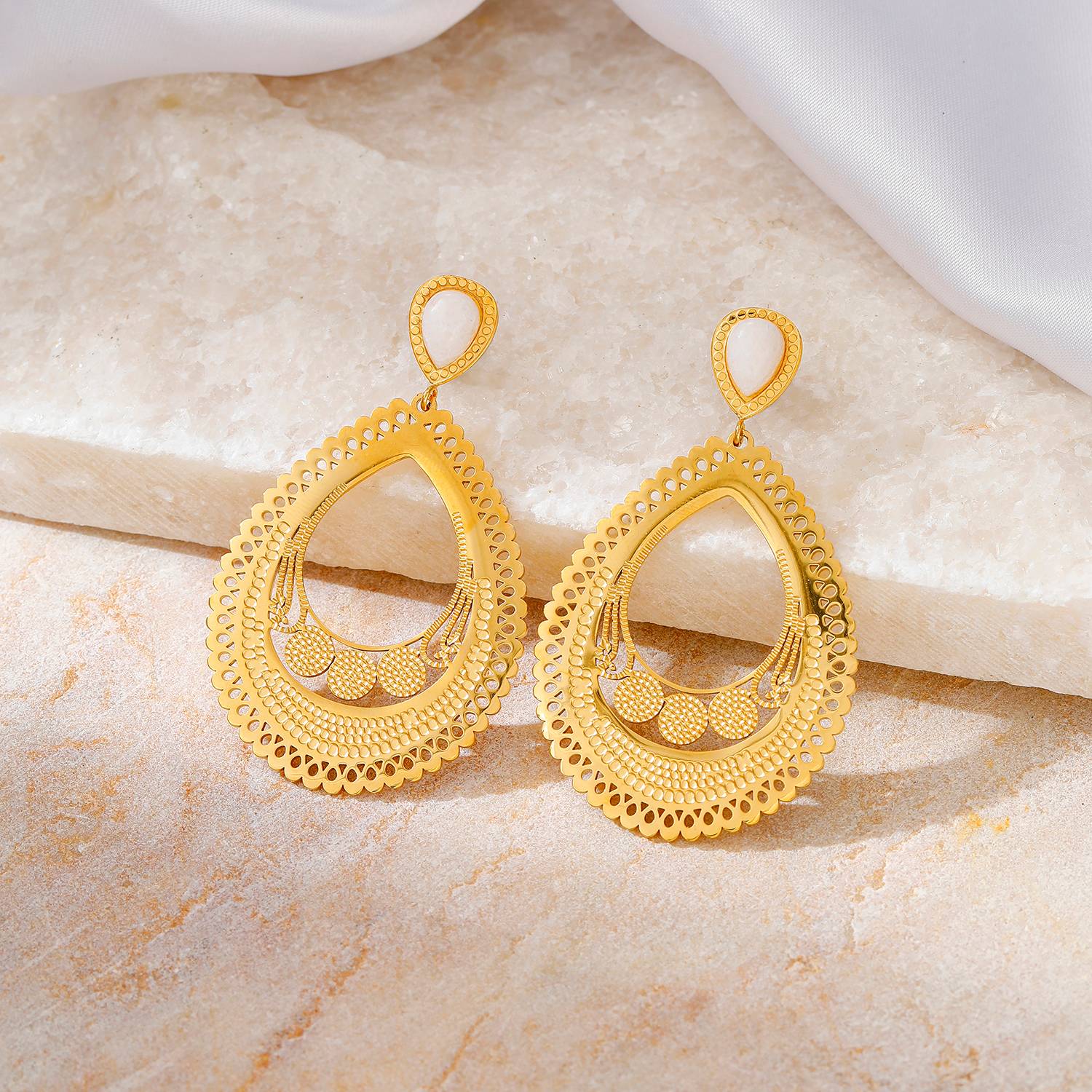 Boucles d'oreilles pendantes Lonceen en acier inoxydable plaqué or et filigrane – Bijoux bohèmes vintage