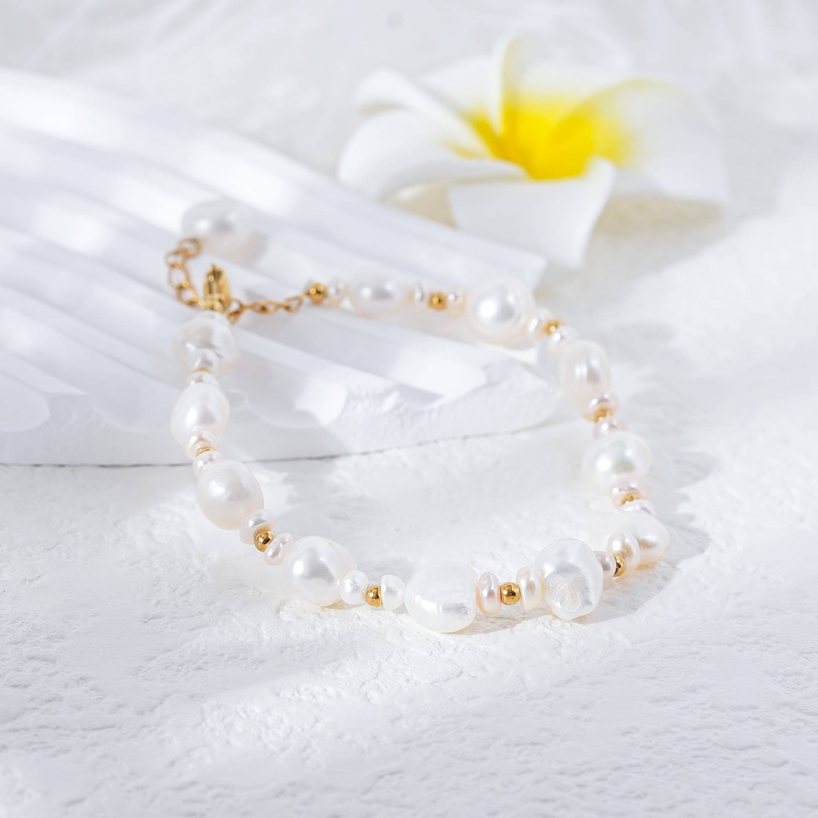 Stainless Steel Bracelet with Freshwater Pearl