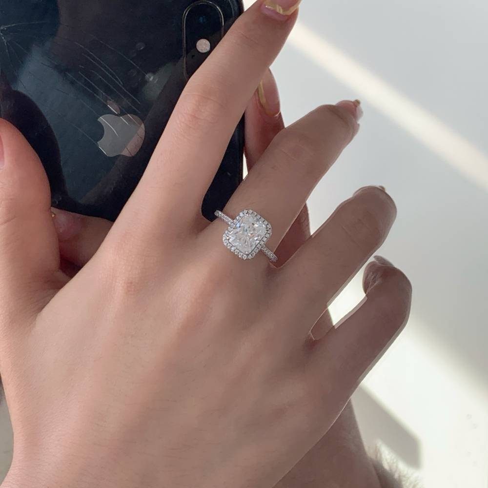 Bague en argent sterling 925 sertie d'une moissanite taille radiant, par Lonceen