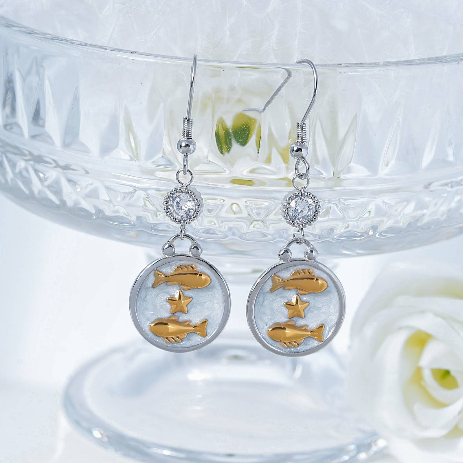 Boucles d'oreilles Lonceen Poissons en acier inoxydable avec perle