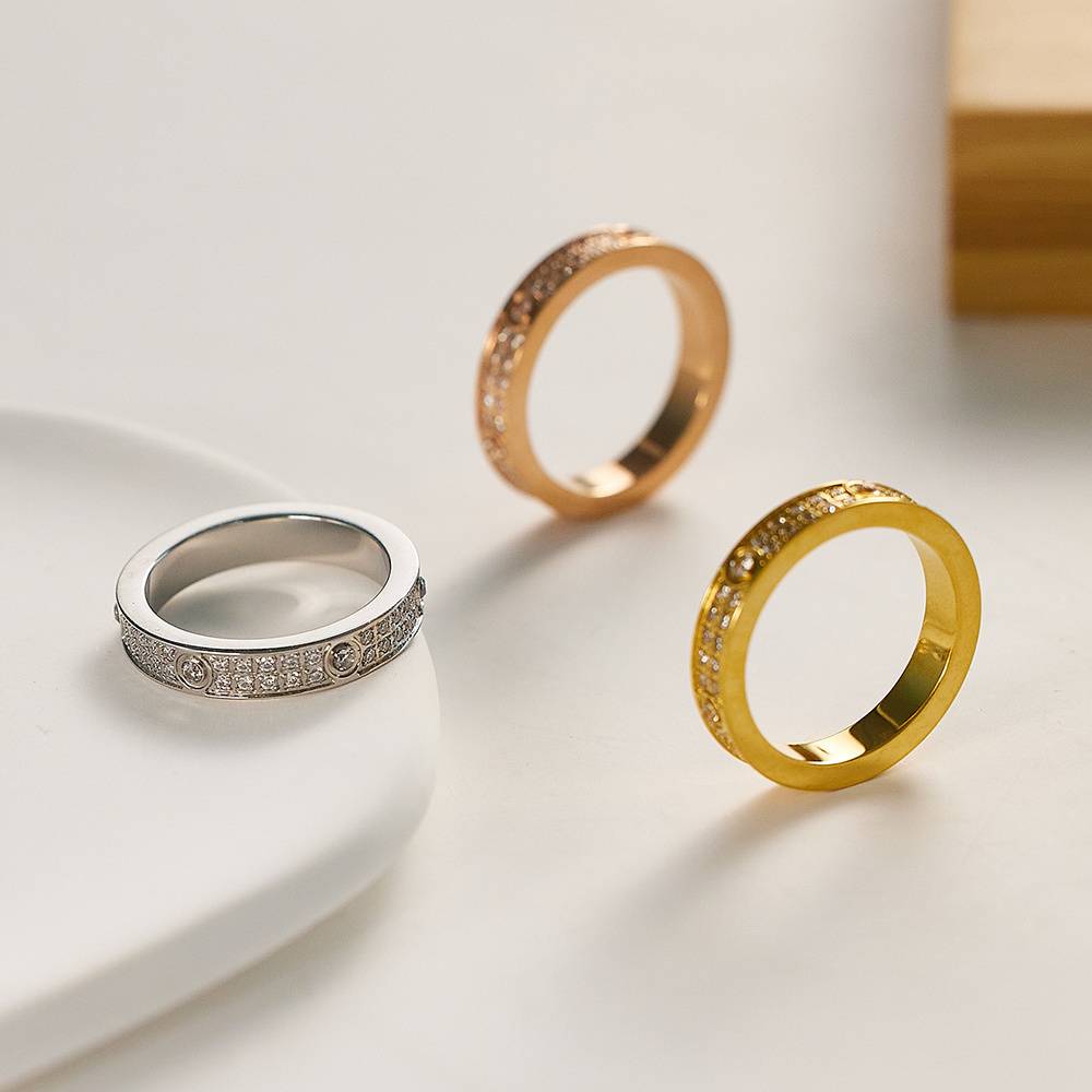 Custom zircon ring jewelry, luxurious and fashionable, engagement 18k gold-plated crystal jewelry, stainless steel