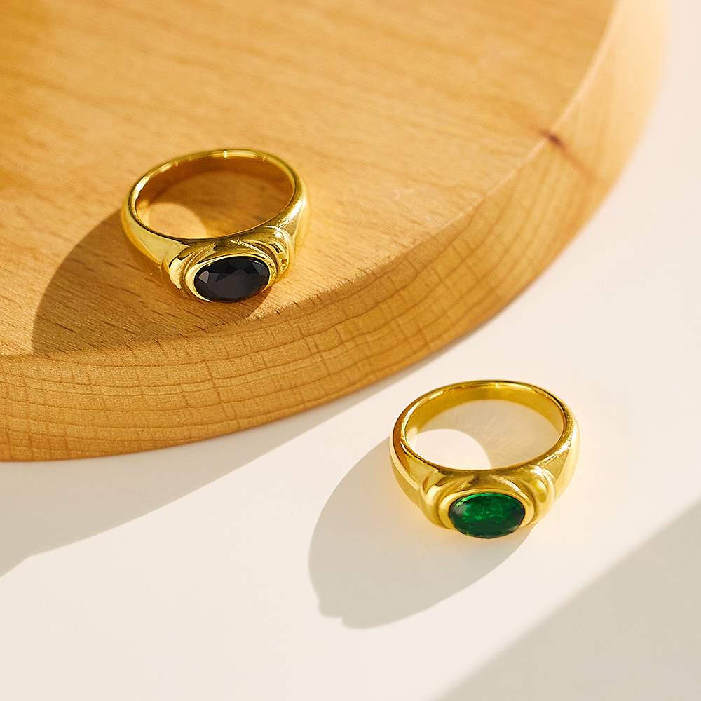 Luxurious Green and Black Zircon Women's Stainless Steel Gold-Plated Fashion Jewelry Ring