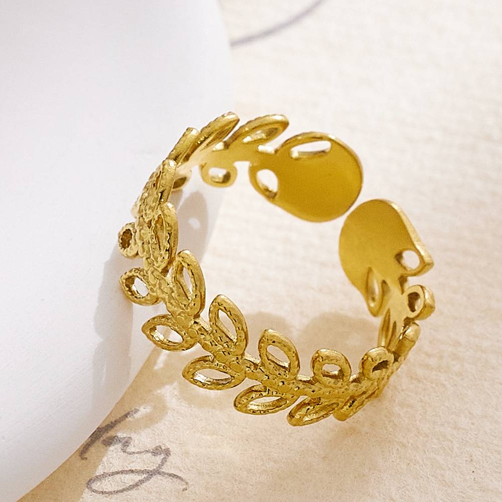 Minimalist 18k gold-plated accessory ring, leaf-shaped stainless steel wedding custom couple's fine fashion jewelry ring