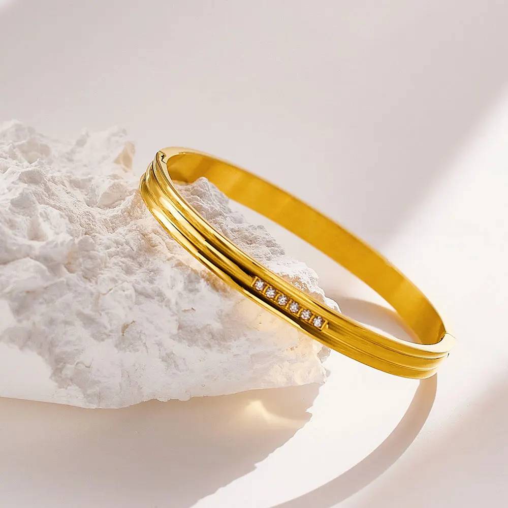 Stainless Steel Zircon 18k Gold Plated Bracelet: A Modern Jewelry Choice